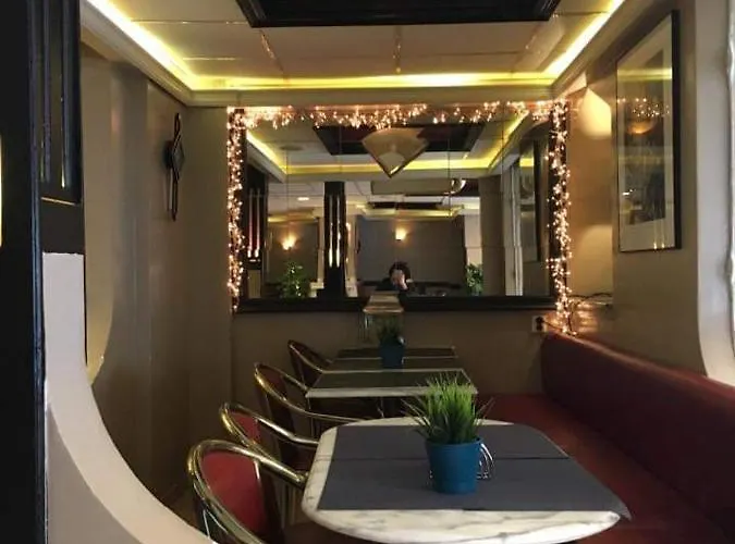 Couette-café Tamar 2 *